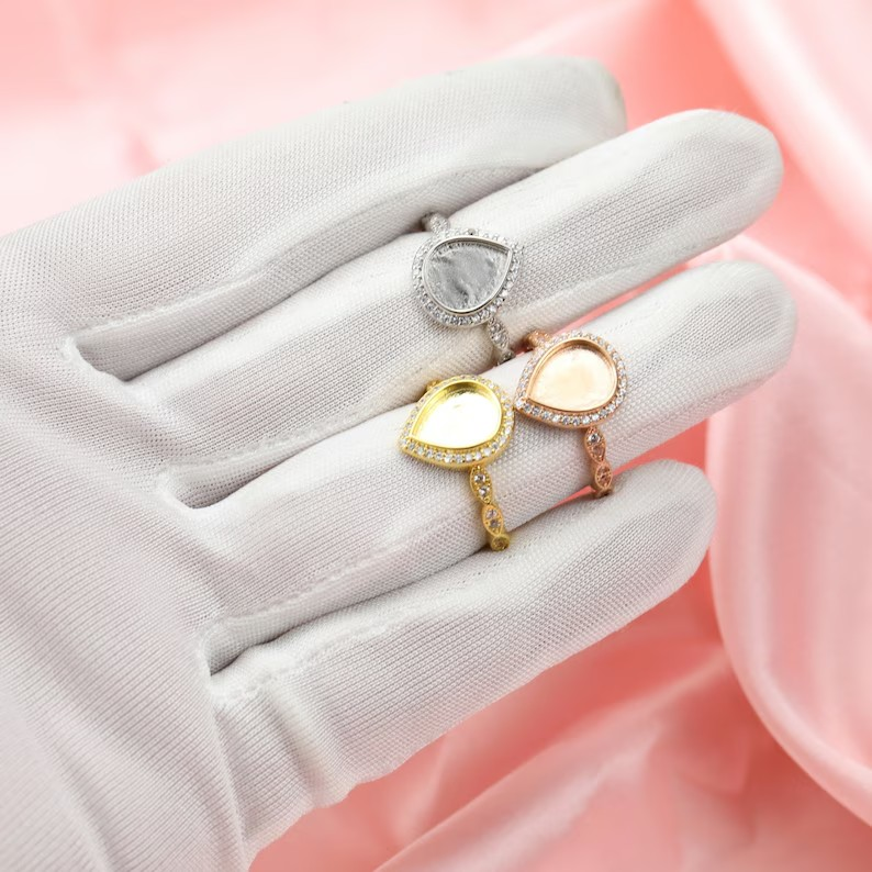 Pear 8x10mm Ring with Birthstone Accents-14K Gold (#1294307)