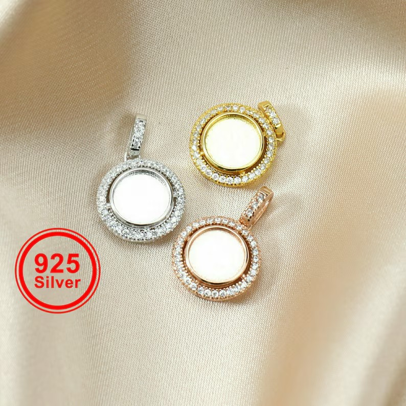 Round 8mm Pendant with Moissanite Diamonds-925 Sterling Silver (#1411273)
